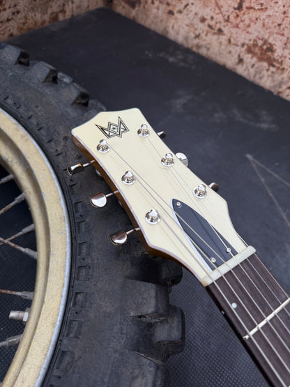 Vintage Gold Hollow Vee