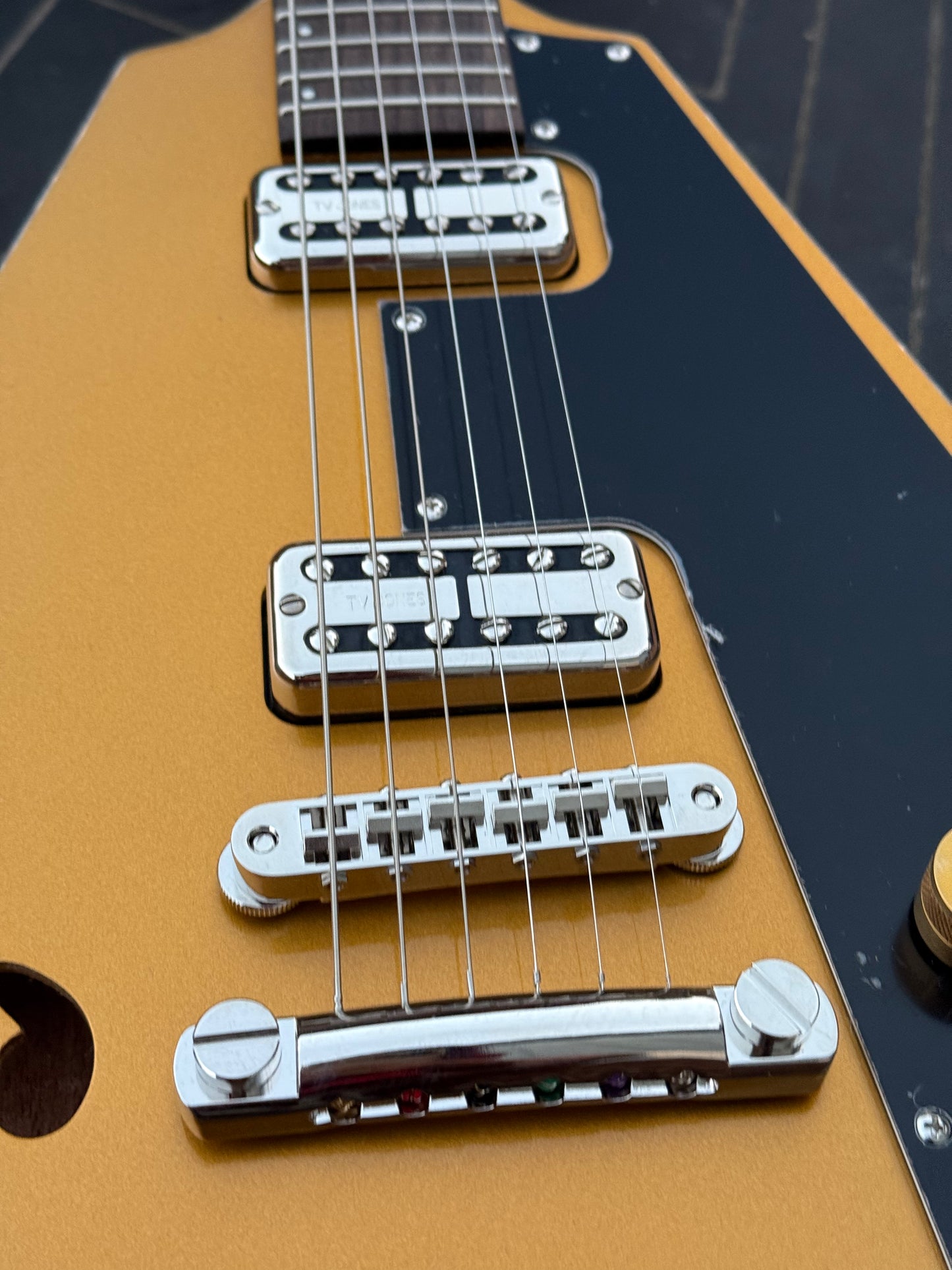 Vintage Gold Hollow Vee